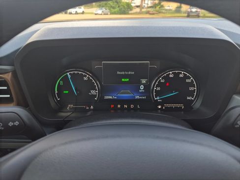 Used 2024 Ford Maverick Lariat FWD image 33