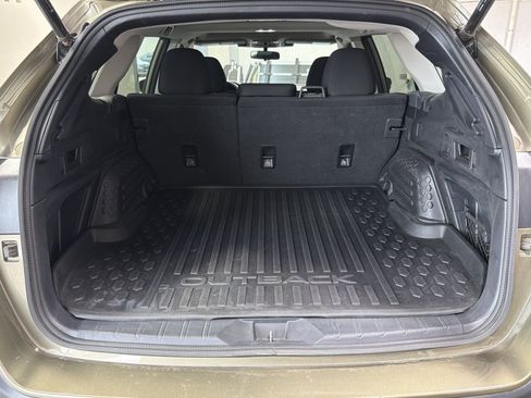Certified 2024 Subaru Outback Premium AWD/4WD image 18