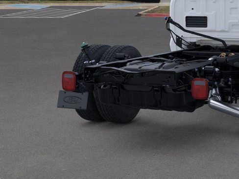 New 2025 Ford F350 XL image 21