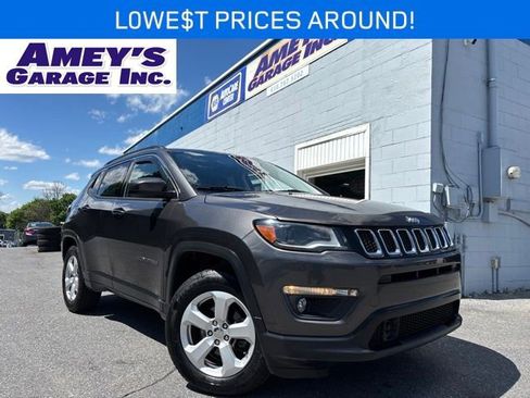Used 2018 Jeep Compass Latitude w/ Popular Equipment Group AWD/4WD image 1