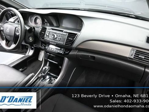 Used 2017 Honda Accord Sport Special Edition image 40