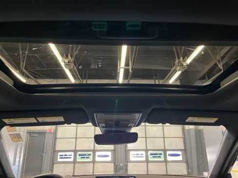 Used 2025 Honda CR-V Sport Touring image 29