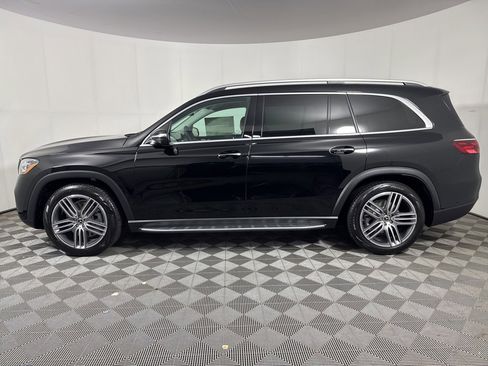 New 2026 Mercedes-Benz GLS 450 4MATIC image 3