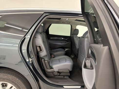Used 2019 Buick Enclave Essence FWD image 30
