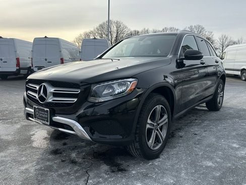 Used 2019 Mercedes-Benz GLC 300 4MATIC image 1