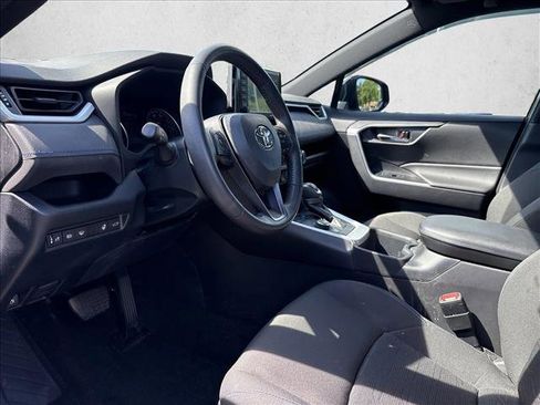 Used 2022 Toyota RAV4 SE w/ Convenience Package AWD/4WD image 8
