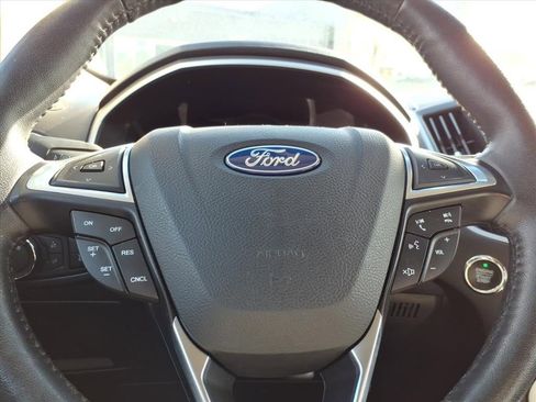 Certified 2019 Ford Edge SEL w/ Equipment Group 201A image 22