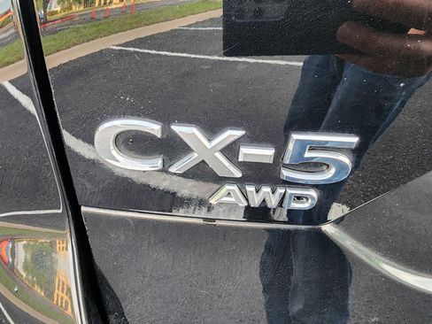 Used 2021 MAZDA CX-5 Sport image 10