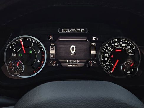 Used 2021 RAM 2500 Laramie image 12