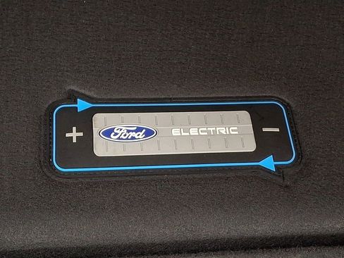 Used 2016 Ford Focus Electric Hatchback FWD image 28