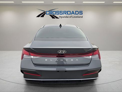 New 2026 Hyundai Elantra SE image 4