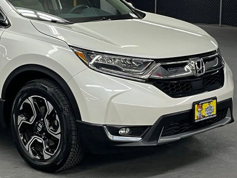 Used 2018 Honda CR-V Touring image 39
