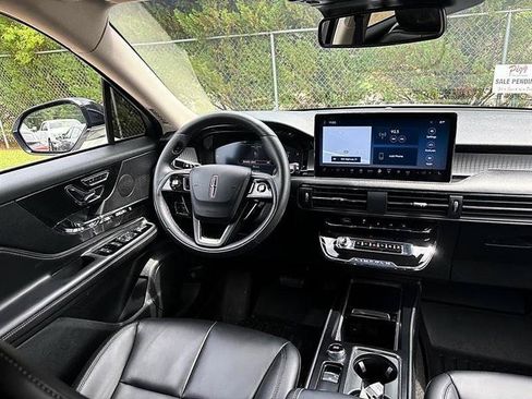 Used 2023 Lincoln Corsair FWD image 35