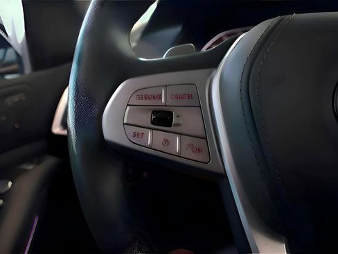 Used 2021 BMW X7 xDrive40i AWD/4WD image 24