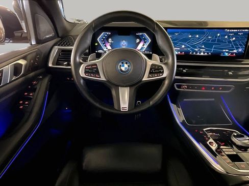 Used 2025 BMW X5 xDrive50e w/ Executive Package AWD/4WD image 5