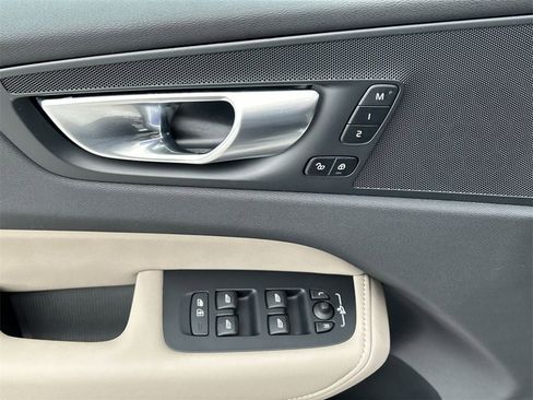 New 2026 Volvo XC60 B5 Plus w/ Protection Package Premier image 16