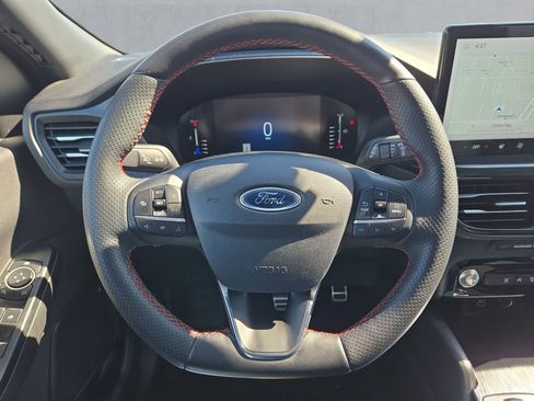 Used 2024 Ford Escape ST-Line w/ Tech Pack #1 AWD/4WD image 13