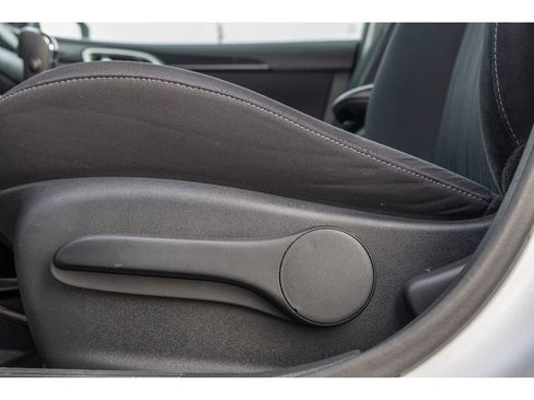 Used 2019 Nissan Sentra SV image 15