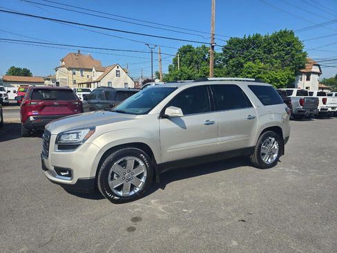 Used 2017 GMC Acadia Limited SLT AWD/4WD image 3