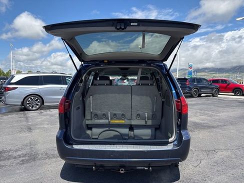 Used 2004 Toyota Sienna XLE FWD image 36