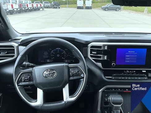 Used 2025 Toyota Sequoia SR5 AWD/4WD image 12