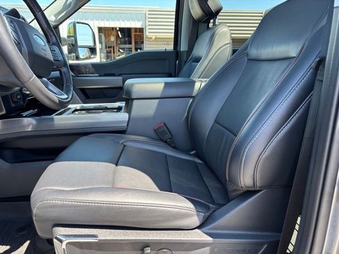 Used 2024 Ford F250 Lariat w/ Lariat Ultimate Package image 17