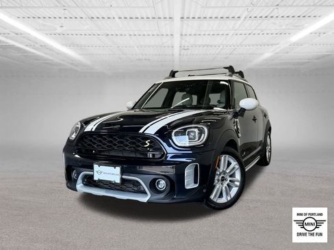 Used 2022 MINI Cooper Countryman SE w/ Convenience Package image 1