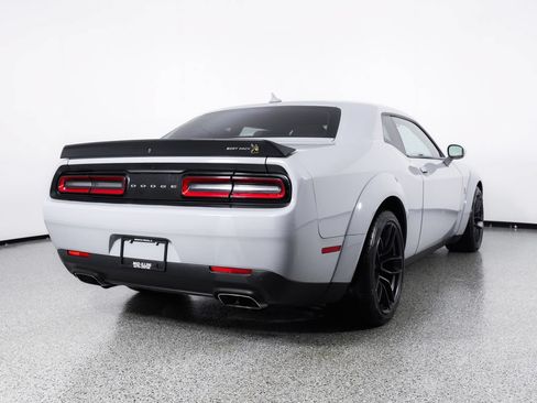 Used 2022 Dodge Challenger R/T Scat Pack RWD image 10