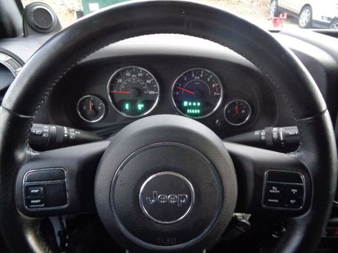 Used 2011 Jeep Wrangler Sport AWD/4WD image 29