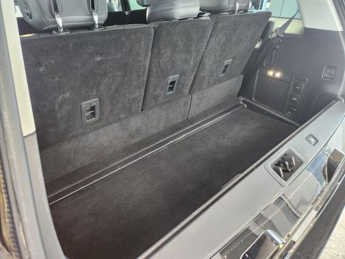 Used 2025 Ford Expedition Active AWD/4WD image 9