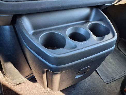 Used 2025 Chevrolet Express 3500 LT w/ LT Preferred Equipment Group image 8