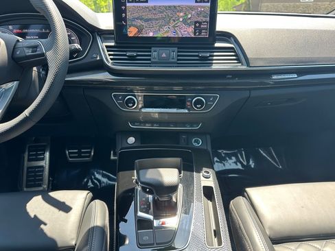 Certified 2025 Audi SQ5 Premium Plus w/ Premium Plus Package AWD/4WD image 11