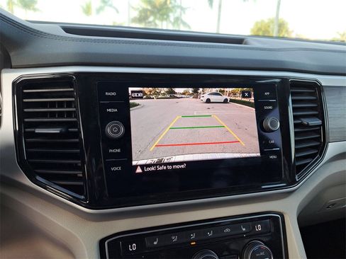 Certified 2022 Volkswagen Atlas SE image 22