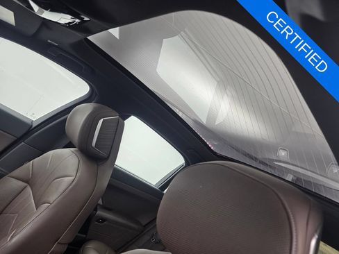 Certified 2023 BMW 760i xDrive AWD/4WD image 11
