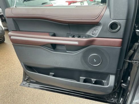 Used 2024 Ford Expedition Max Limited image 57