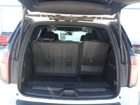 Used 2023 Chevrolet Tahoe Z71 w/ Z71 Off-Road Package image 21