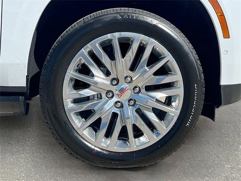 New 2026 GMC Yukon Denali w/ Sun & Power Step Package image 19