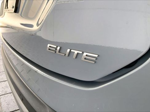 Used 2023 Honda Pilot Elite image 10
