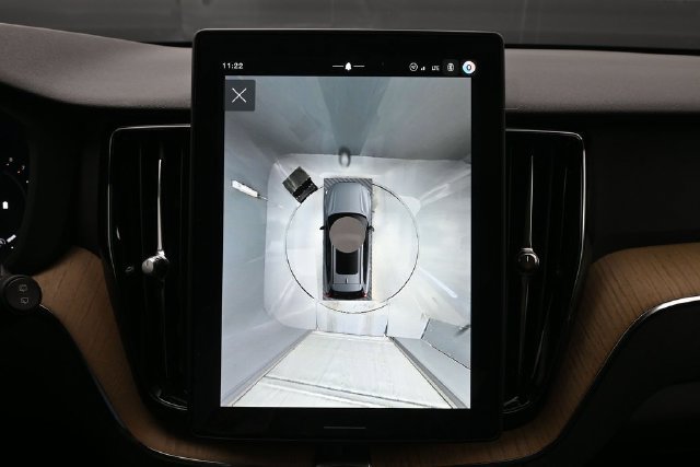 New 2027 Volvo XC60 B5 Plus AWD/4WD image 21