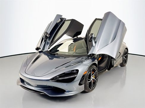 Used 2024 McLaren 750S coupe image 3