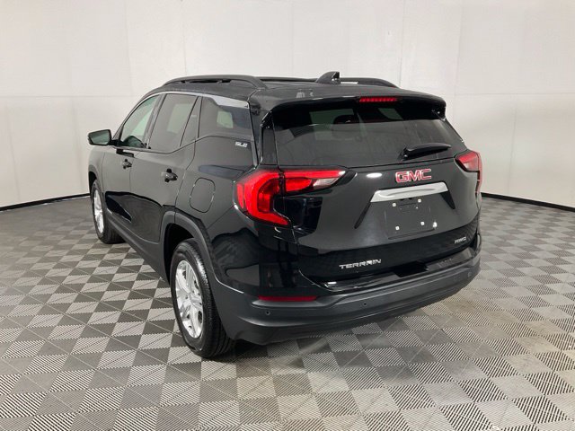 Used 2019 GMC Terrain SLE w/ Driver Convenience Package AWD/4WD image 4
