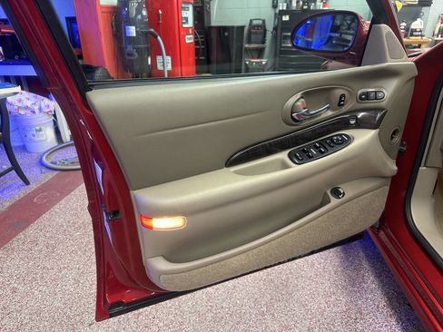 Used 2003 Buick Le Sabre Limited w/ Celebration Edition Package image 37