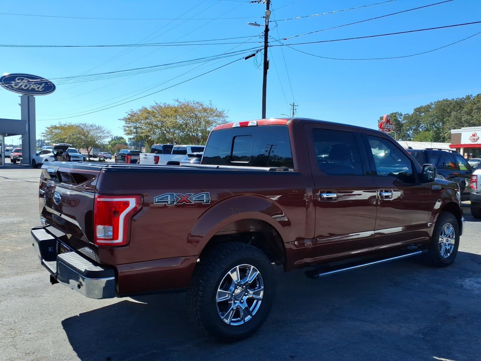 Used 2016 Ford F150 XLT w/ Equipment Group 302A Luxury AWD/4WD image 4