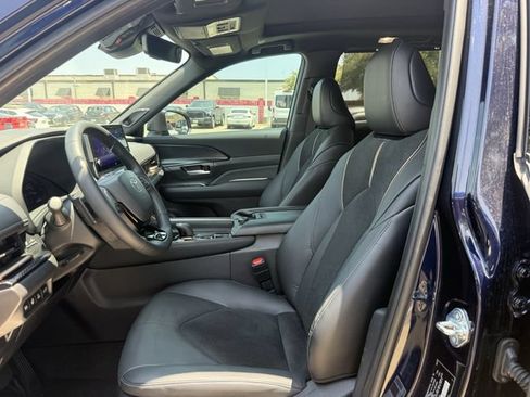 Used 2026 Toyota Grand Highlander AWD Hybrid image 29