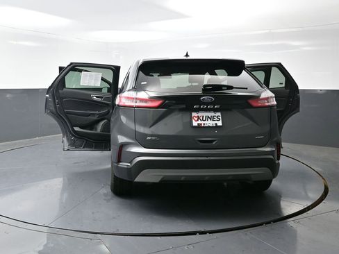 Used 2024 Ford Edge SEL image 61
