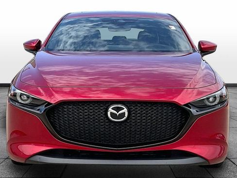 Used 2020 MAZDA MAZDA3 Hatchback w/ Premium Package FWD image 3