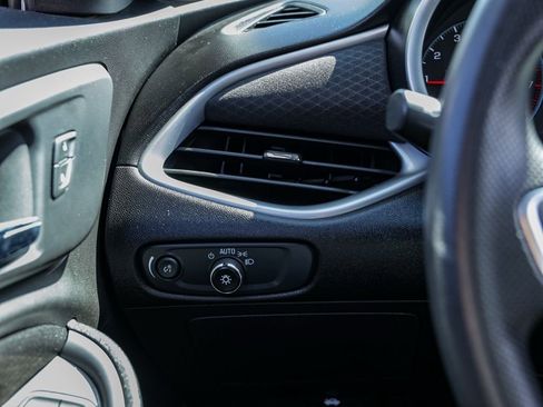 Used 2023 Chevrolet Malibu LT image 33