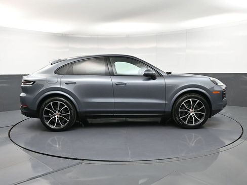New 2026 Porsche Cayenne Coupe AWD/4WD image 9