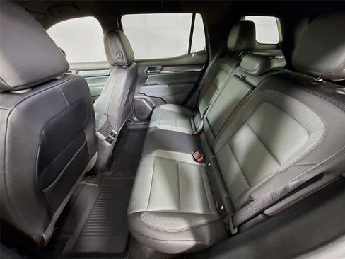 New 2026 GMC Terrain AT4 AWD/4WD image 17