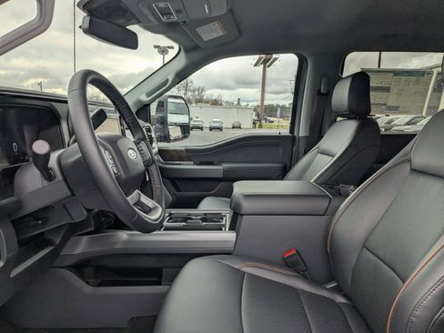 New 2026 Ford F250 Lariat w/ Black Appearance Package image 16